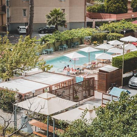 Residence Holidays Pietra Ligure Εξωτερικό φωτογραφία