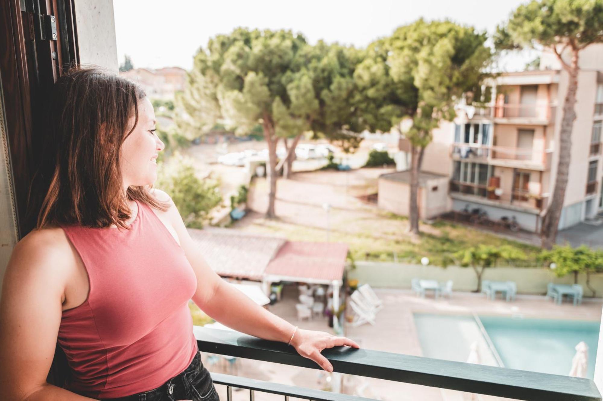 Residence Holidays Pietra Ligure Εξωτερικό φωτογραφία